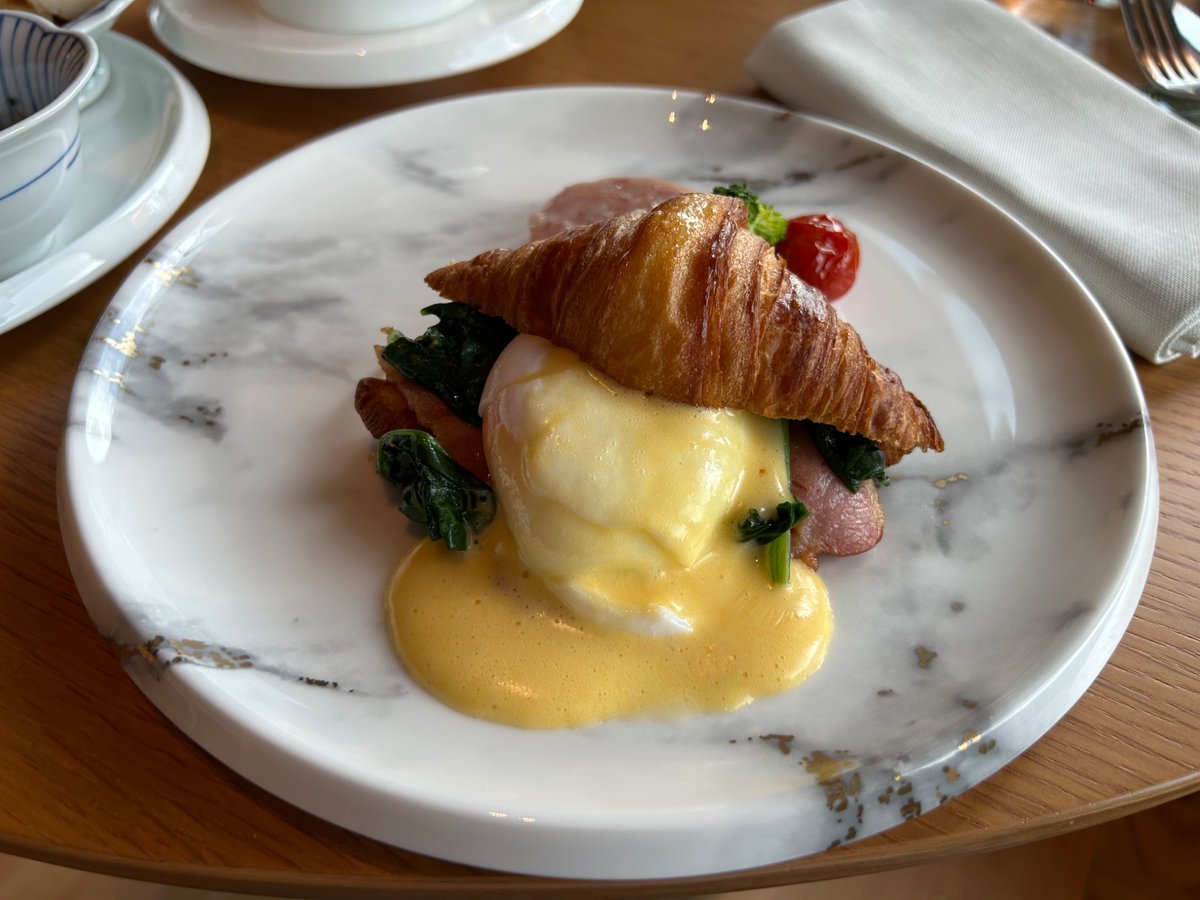 またリッツ福岡のレストラン朝食食べたいな🥐🍳
ブッフェも和定食も最高に美味かった。
でも行く機会が無いのよね😭