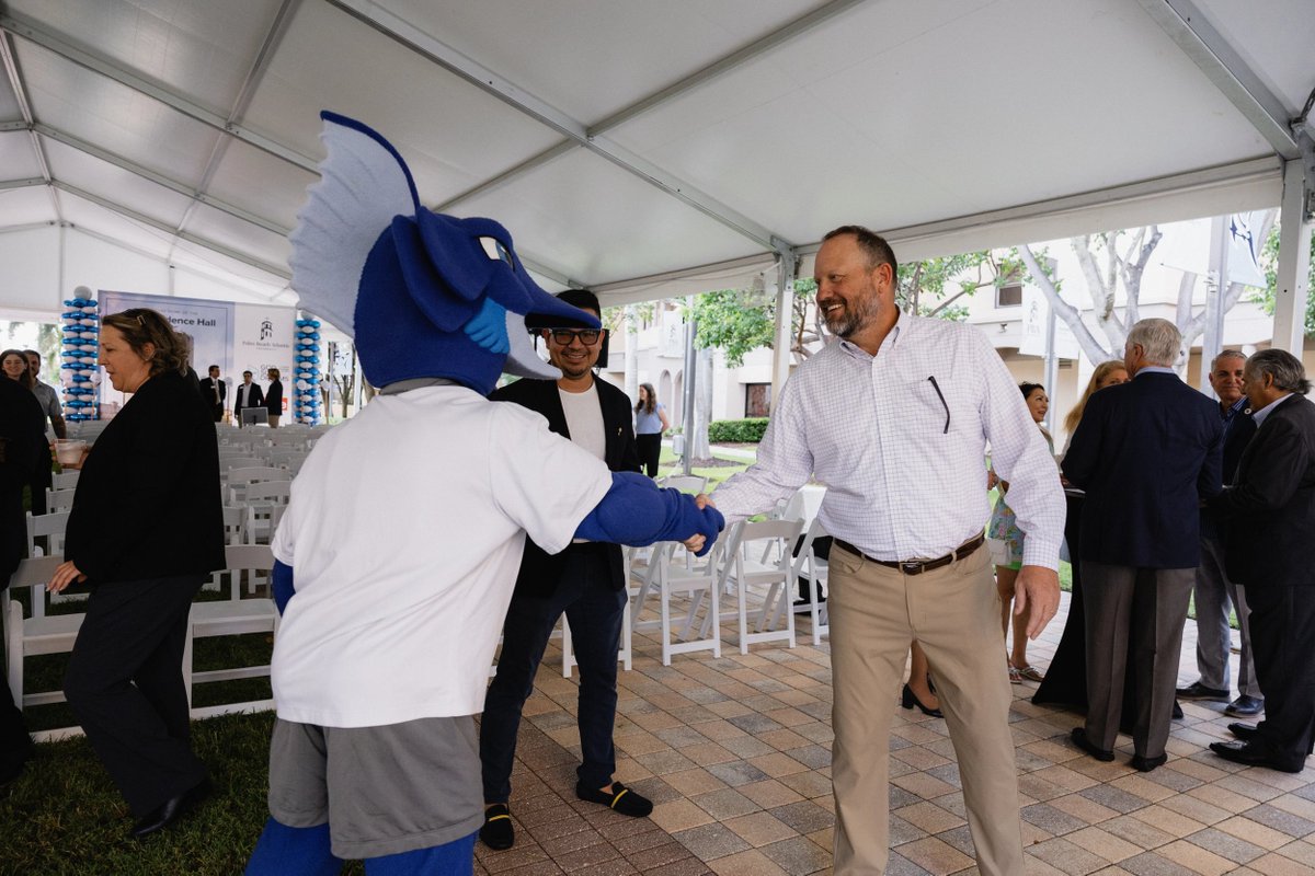 Gilbane Building tweet media