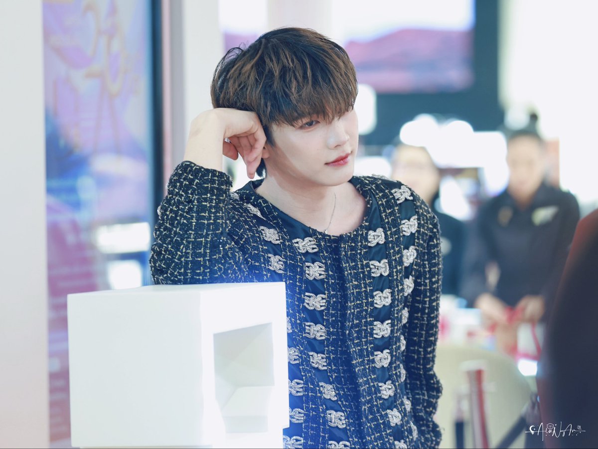 是心动的感觉💗

VALENTINO BEAUTY X PIEGOLF

#golfpasatorn <a href="/golfpasatorn/">เดือนไรไม่รู้ แต่นี่เดือนหนาว</a> 

#ValentinoBeauty #ValentinoMakeup 
#ValentinoFragrances #SpikeValentinoDiscoBalm 
#BornInRoma #ValentinoBeautyTH