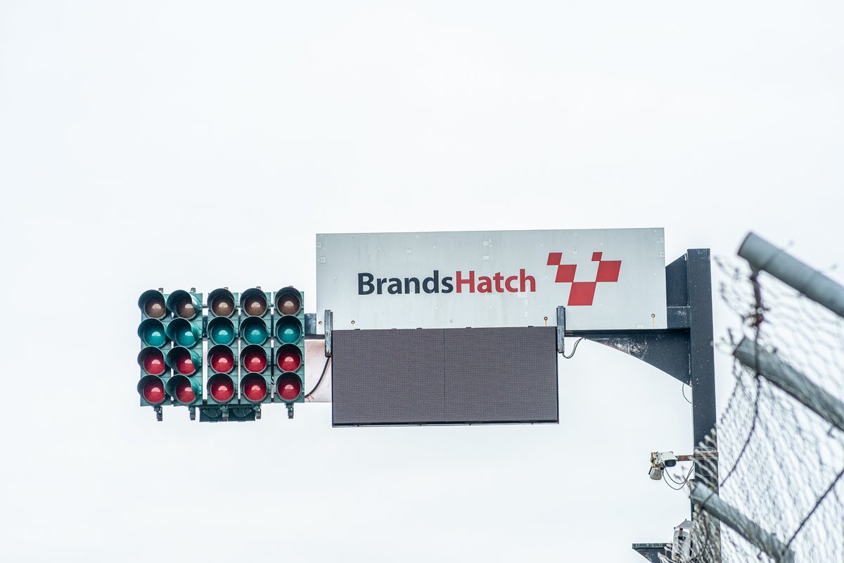 DatatagID's tweet image. 🏁 Win tickets to the @OfficialBSB Finale at Brands Hatch! 🏍️
We’re giving fans the chance to be trackside for the 2025 BSB season finale 🎟️🔥
Plus, find us showcasing our Power Tool System & helping with quick re-registrations.
👉 Enter here: datatag.news/2025/10/10/bra…