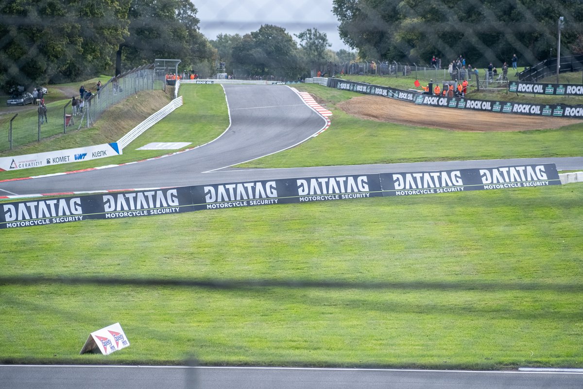 DatatagID's tweet image. 🏁 Win tickets to the @OfficialBSB Finale at Brands Hatch! 🏍️
We’re giving fans the chance to be trackside for the 2025 BSB season finale 🎟️🔥
Plus, find us showcasing our Power Tool System & helping with quick re-registrations.
👉 Enter here: datatag.news/2025/10/10/bra…