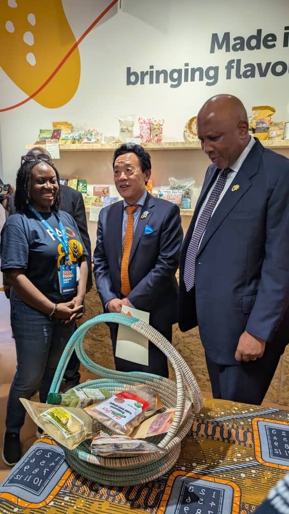 HM King Letsie III with the <a href="/FAODG/">FAO Director-General QU Dongyu</a> at the <a href="/FAO/">Food and Agriculture Organization</a> #Seeds2Foods exhibition in Rome