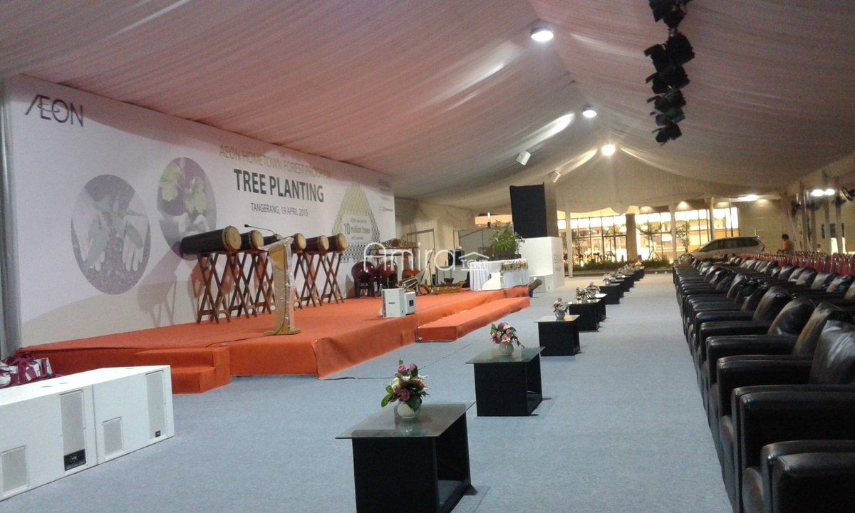 amira_sewatenda's tweet image. Meja Sofa &amp;amp; Sofa Single
#rentalsofa
#sewasofa
#sofaevent
#sofaacara
#sofasingle 
#sofatamuvip
amiratent.id/produk/meja-so…