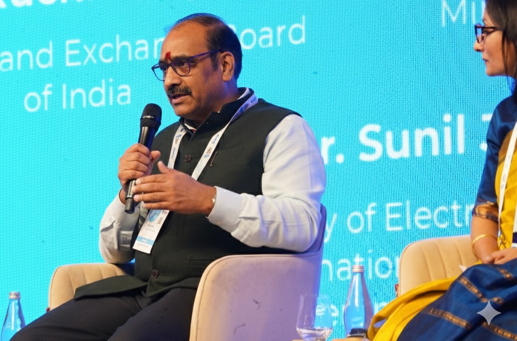 _DigitalIndia's tweet image. At the Global Fintech Fest 2025 in Mumbai, Shri Sunil Jain, Director, NeGD, participated in a crucial panel discussion on &quot;Leveraging the Digital Public Infrastructure for Accreditation of Investors.&quot; 

He emphasized the transformative potential of NeGD and MeitY&apos;s DPIs,…