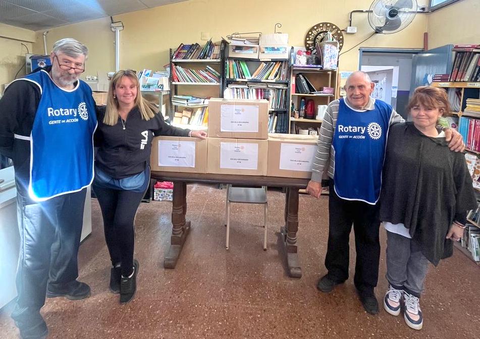 📌 El Rotary de Ezpeleta entregó donaciones a la Escuela Secundaria N° 56.

CLICK 👉 lanoticiadequilmes.com.ar/nota.php?id_no…

#Quilmes #Ezpeleta #rotary