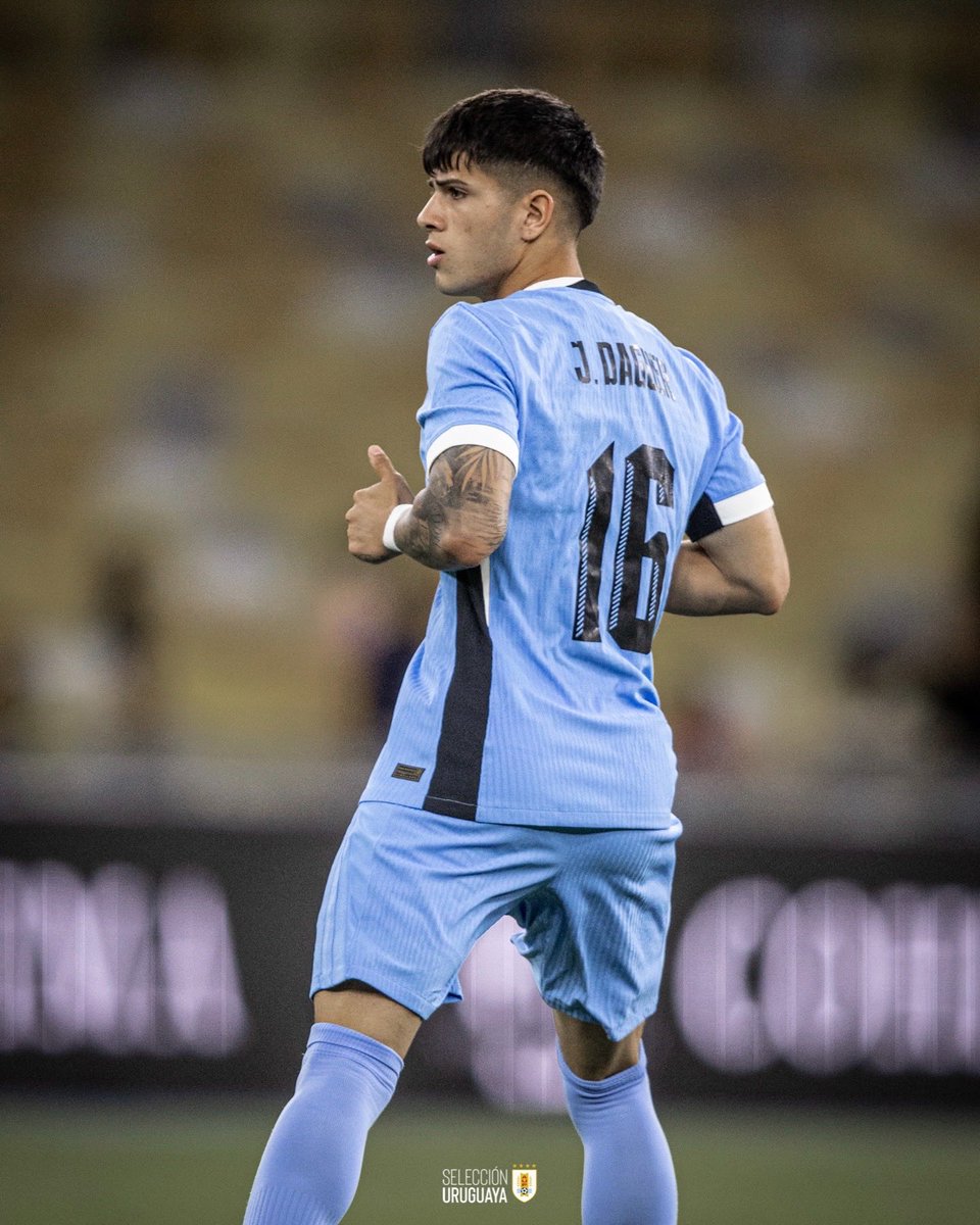 PEÑAROL (@oficialcap) on Twitter photo 👕 Debut de Julio Daguer en la selección mayor de Uruguay.
El volante de 17 años, que está en el Club desde Captación, ingresó en el amistoso de esta mañana frente a República Dominicana.
@formativasCAP #SemilleroDeAmérica
📸 <a href="/Uruguay/">Selección Uruguaya</a> 👕 Debut de Julio Daguer en la selección mayor de Uruguay.
El volante de 17 años, que está en el Club desde Captación, ingresó en el amistoso de esta mañana frente a República Dominicana.
@formativasCAP #SemilleroDeAmérica
📸 <a href="/Uruguay/">Selección Uruguaya</a>