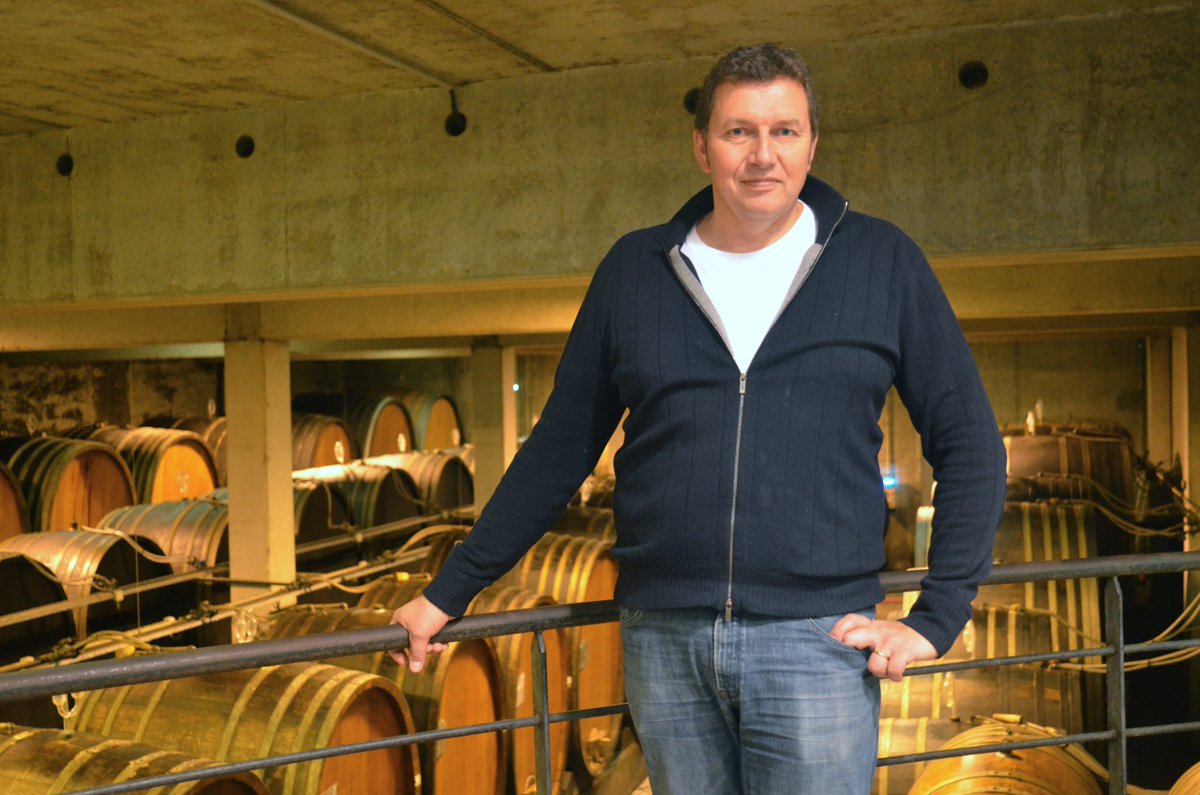 BCFWRadio's tweet image. Kelowna: Tune in at 3 pm to @AM1150 News, Talk, Sports. Olivier Humbrecht, #MW &amp;amp; consulting winemaker @phantomcreekest talks resilience, sustainability &amp;amp; shifting tastes in wine. From #biodynamics to the rise of chilled whites, hear insights from a family making wine since 1620.