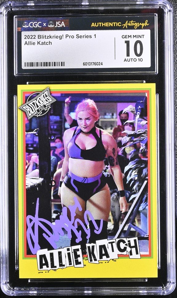 CollectingWithC's tweet image. Happy 10/10 everyone! 

To celebrate here is one of the gems of my collection! Cant wait to see @AllieKATCH back in action soon!
