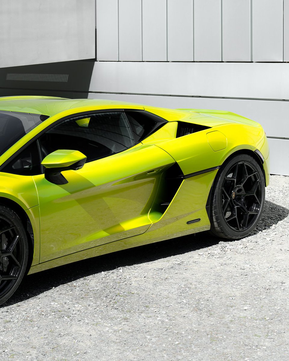 Lamborghini (@lamborghini) on Twitter photo Iconic, just like the setting. No matter the angle, Lamborghini Temerario in Verde Citrea and The Twist at Kistefos Museum are simply breathtaking. A true sight to behold.
#Lamborghini #Temerario #YouCantHideWhoYouAre Iconic, just like the setting. No matter the angle, Lamborghini Temerario in Verde Citrea and The Twist at Kistefos Museum are simply breathtaking. A true sight to behold.
#Lamborghini #Temerario #YouCantHideWhoYouAre