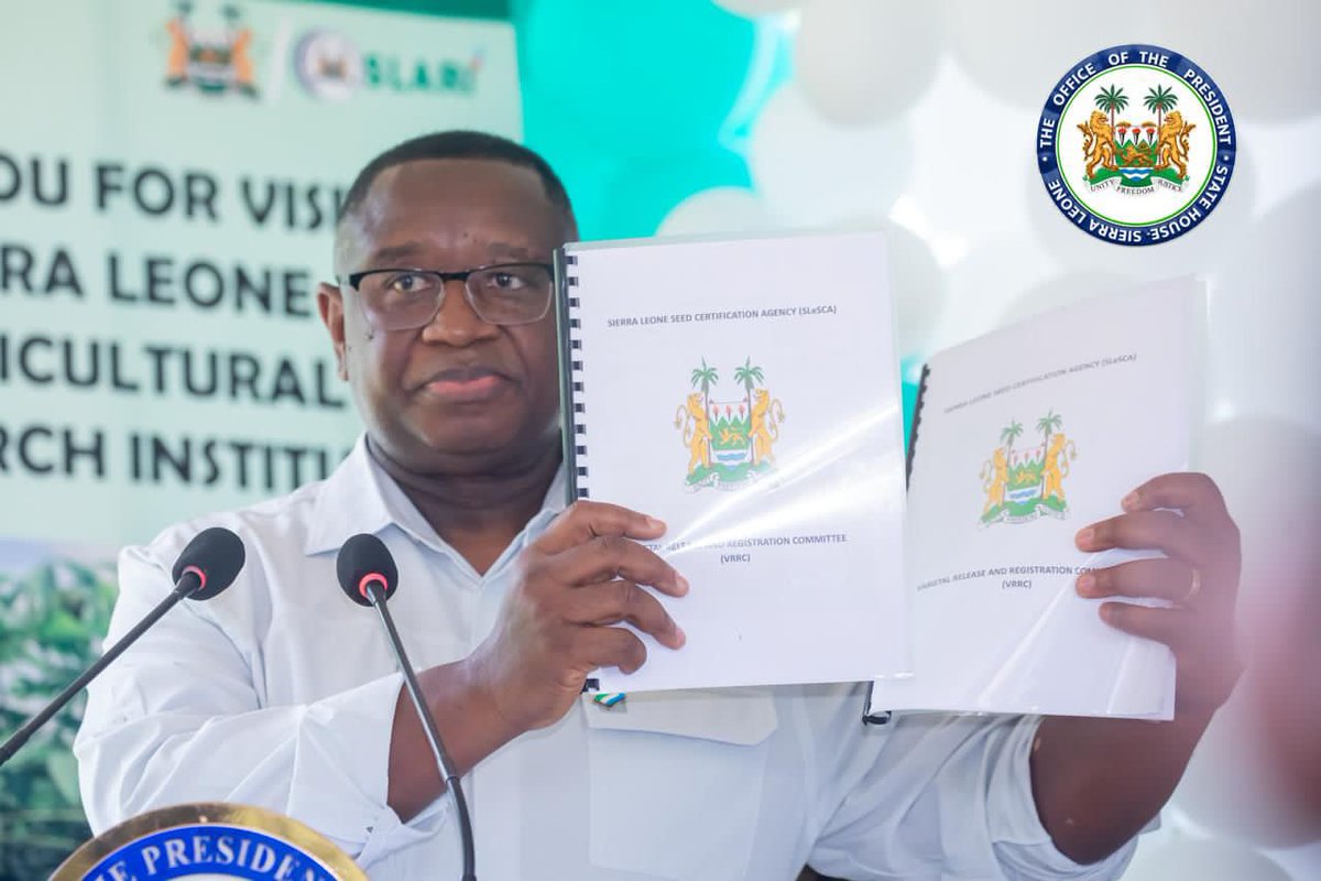 StateHousMedia's tweet image. Sierra Leone’s President @julius_maadabio Bio Launches 30 New #Seed Varieties and Opens National Seed Testing #Laboratory to Accelerate #Feed Salone Agenda.