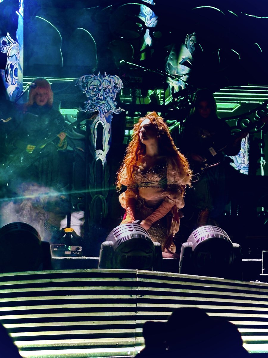 openingdeath's tweet image. totally forgot i had twitter, but here are some of my chappell pics i took in kc night 1 🤍, miss it terribly already #chappellroan