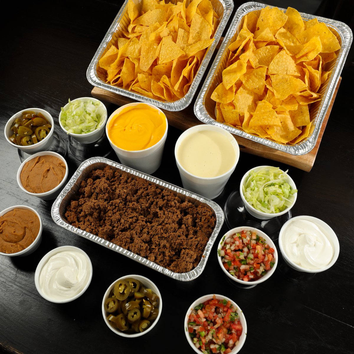 JucysTaco's tweet image. Every party’s better with nachos! 🧀🔥 #JucysTaco #NachoBars #EventGoals