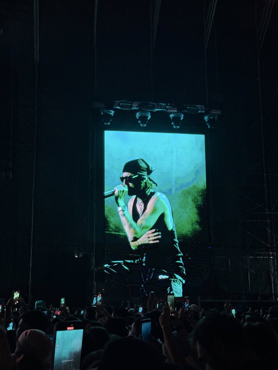 sofiacaldem's tweet image. Dannyyy ☀️🌧️🌊 con mi babyyy