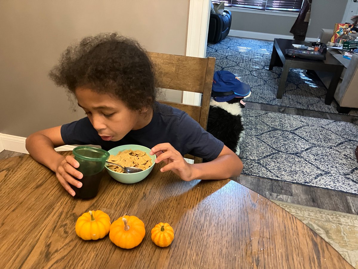 DavidHutter's tweet image. Happy Friday! My son Graham brings joy to me every day. Thanks be to God. @lanceluther83 @TheFrizz87 @OfficialMLBRFC @mdnellie @tylerjhaman @BloggerTubbs @shegone03 @notgaetti
