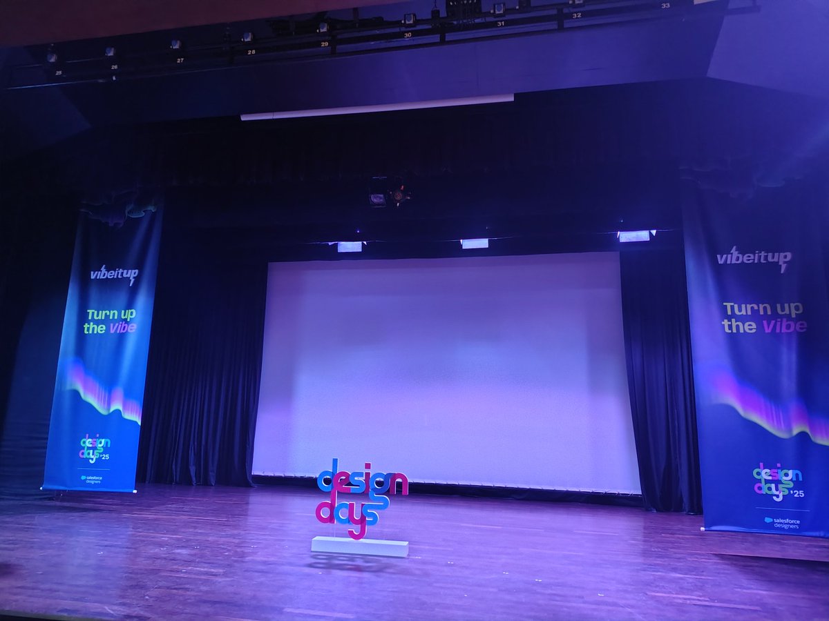 Rakshit_jv's tweet image. Day 2 of #designdays by @salesforce 

Some speakers have now piqued my interest in bird watching and watches. Good talks overall.

#AI #design #ux