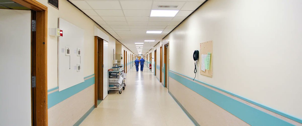 TheDrMagazine's tweet image. ‘I always said to myself “Why not? Why can’t I do it?”’

As part of #SASWeek25 @BMAtim hears from three doctors about how the opportunities being a SAS doctor has afforded them, and why raising the visibility and recognition of the grade is so important. 🧵 [1/4]…