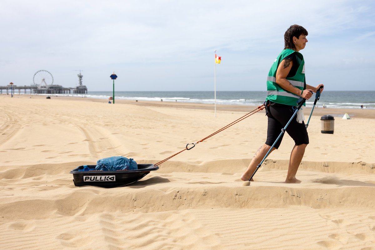 Steek jij ook de handen uit de mouwen tijdens Actie Schone Buurt 2025?
Van 18 tot en met 24 oktober kan iedereen in Den Haag meedoen aan leuke en gratis opschoonactiviteiten; alleen, met vrienden of het hele gezin. Samen zetten we ons in voor een schonere stad. Wat kies jij?

✔️