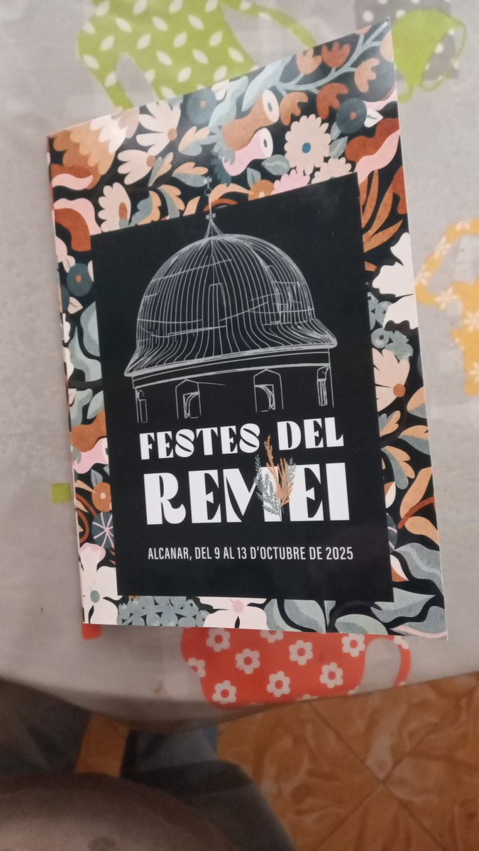 ✴️Des de #LoRafal vos desitgem unes bones festes del #Remei2025 postquinquennals.
🎂🍾Felicitats a les Remeis i Pilars.
💃E! #12O és el seu dia
❌️Res més a celebrar a #Alcanar.