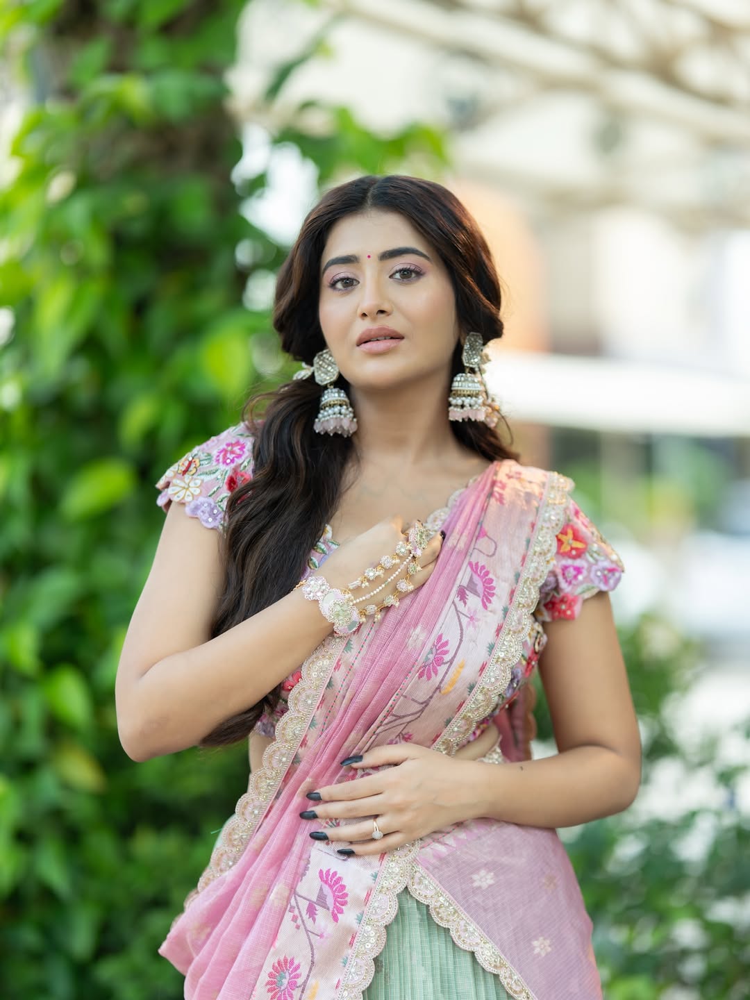 G26Ll9UagAAprg4?format=jpg&name=large