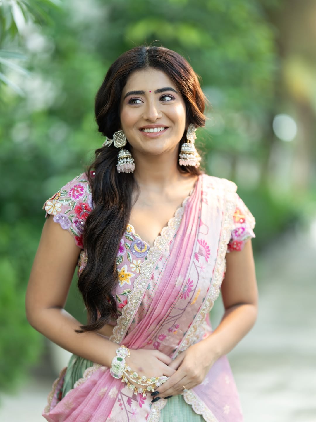 G26LmP0boAAEa4x?format=jpg&name=large