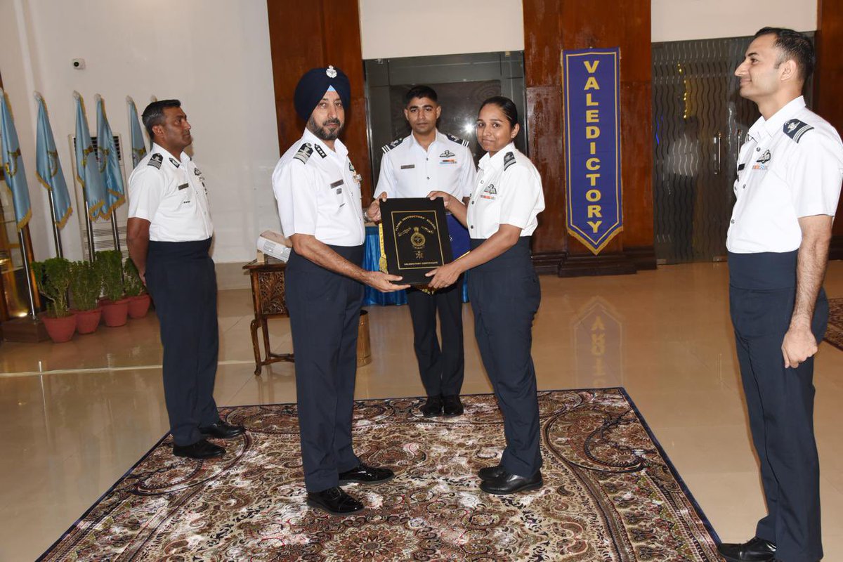 Pakistan’s Nightmare. India’s brave Rafale pilot Squadron Leader Shivangi Singh is now also a Qualified Flying Instructor. Photograph from earlier yesterday with her QFI badge at Tambaram, Tamil Nadu.

Will Pakistani and AlJazeera Clowns now bang their head against a wall? 🤣🤣🤣