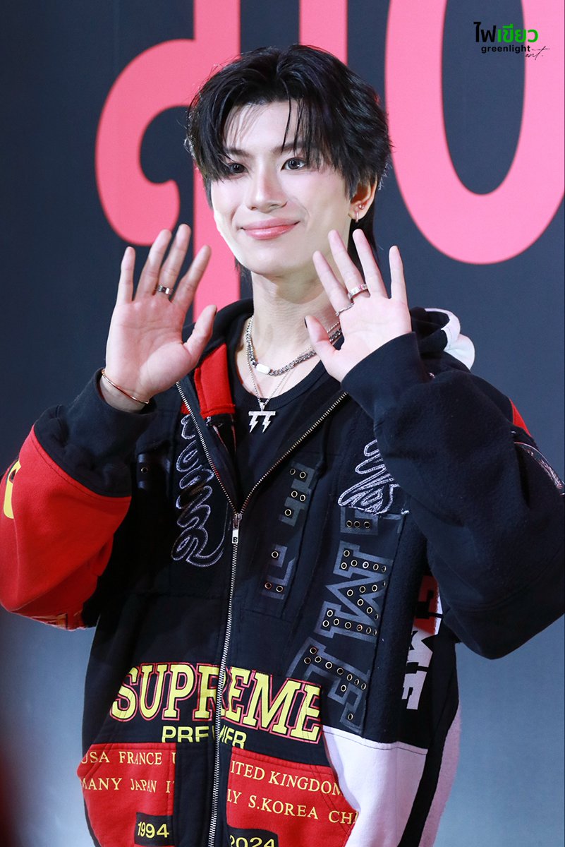 faikeaw_ent's tweet image. “ไทแทน” ร่วมเดิน Red Carpet ในงาน 𝐁𝐚𝐦𝐁𝐚𝐦 𝐄𝐏 [𝐇𝐎𝐌𝐄𝐓𝐎𝐖𝐍] 𝐋𝐚𝐮𝐧𝐜𝐡 𝐄𝐯𝐞𝐧𝐭 - 𝐇𝐎𝐌𝐄𝐂𝐎𝐌𝐈𝐍𝐆 𝐏𝐀𝐑𝐓𝐘

#HOMECOMING_PARTY 
#TYTAN #ไทแทน