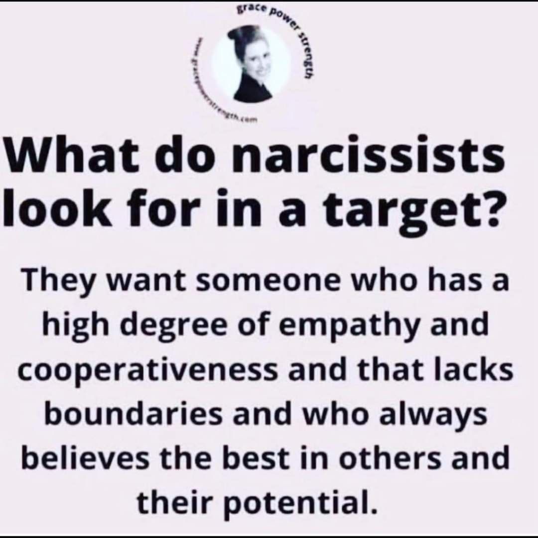 NarcissistBox's tweet image. 