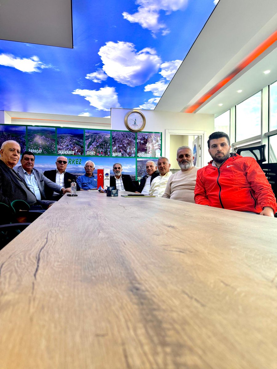 Samsun İl Derneği, Ağrı İl Derneği,  Siyad, Sinop İl Derneği, Kars İl Derneği,Tokat İl Derneği başkanlarımızı işyerlerinde ve dernek merkezlerinde ziyaret ettim.  
İl Dernekler Platformu olarak büyük bir aileyiz daha büyük projeler üretir ve Ülkemize katkımız hep  olacaktır