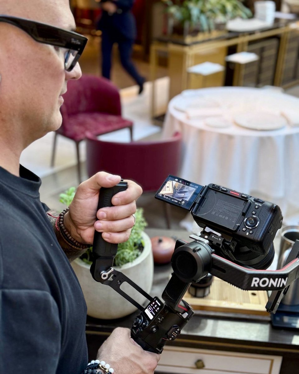 pelaezphoto's tweet image. “Cada día es una nueva oportunidad para mejorar y crecer. No esperes a que todo sea perfecto, empieza ahora y hazlo posible”

#workinprogress #Saddle  #SaddleMadrid #Equipo #Gastronomía #DiegoPelaez #PelaezPhoto #Video