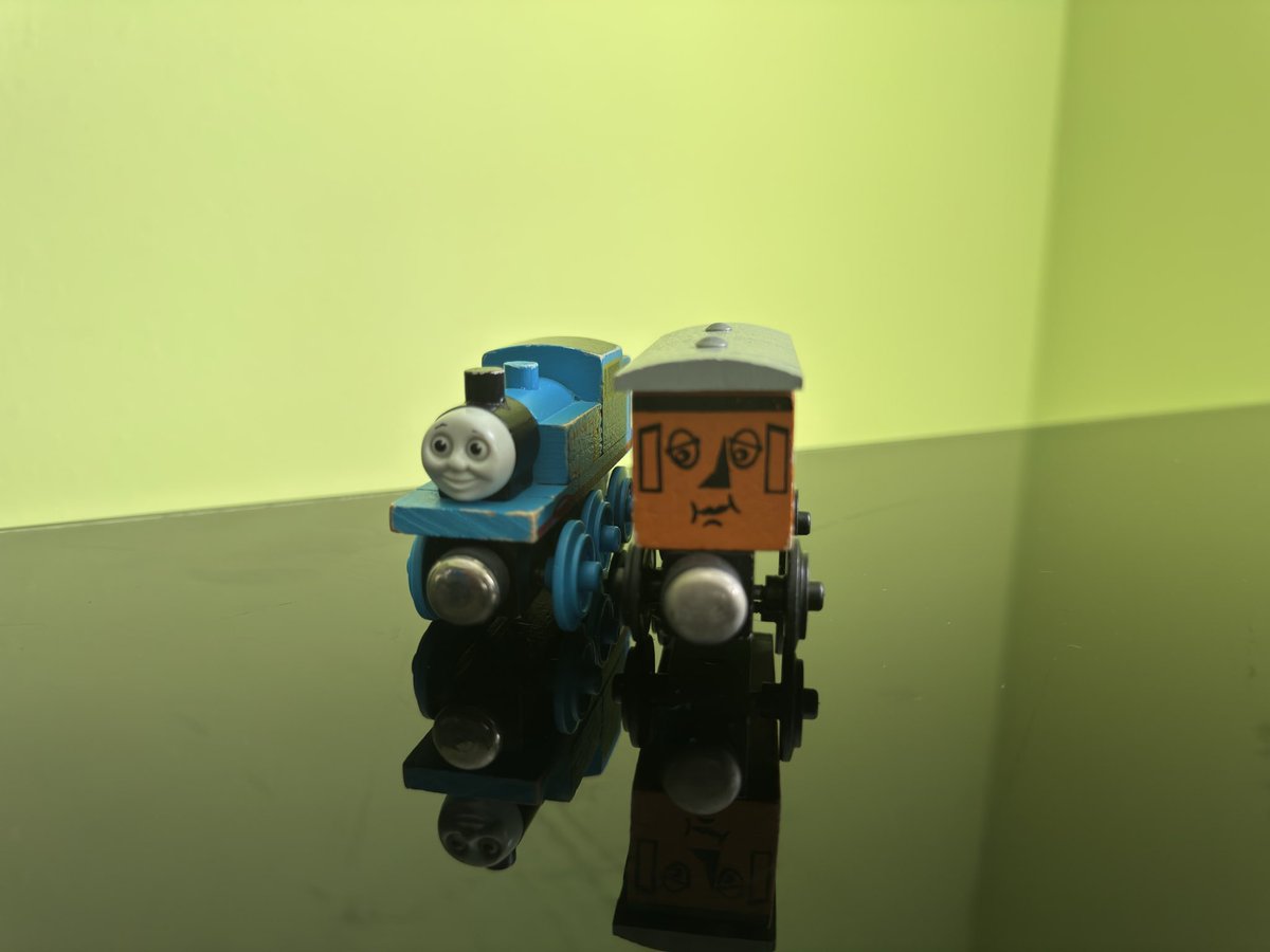 I got a new Thomas guys🥳

2 down 1 to go