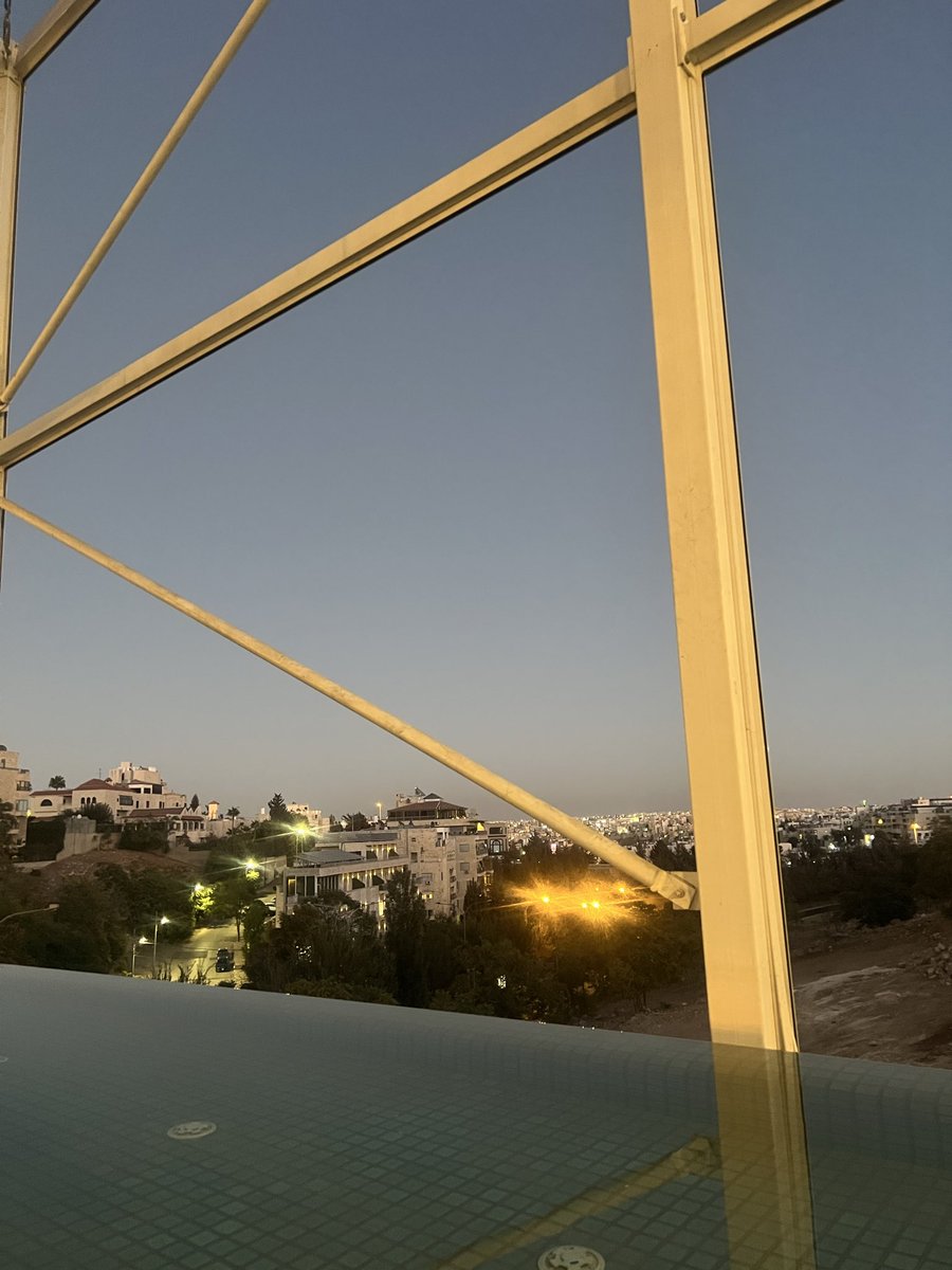 يارب مع غروب شمس يوم الجمعه استودعتك ايامي فجملها خيراً بما شئت