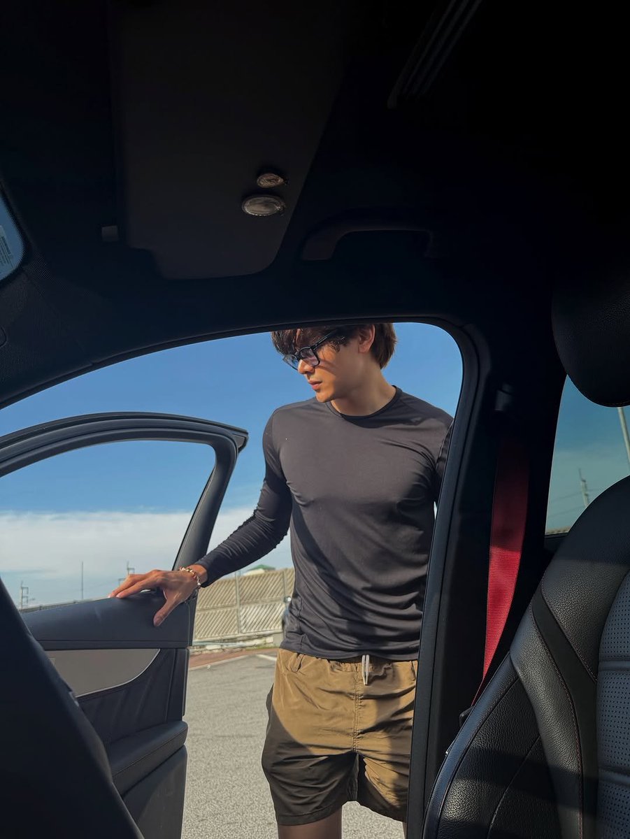 ︎ ︎ ︎ ︎ ︎ ︎ ︎ tweet media