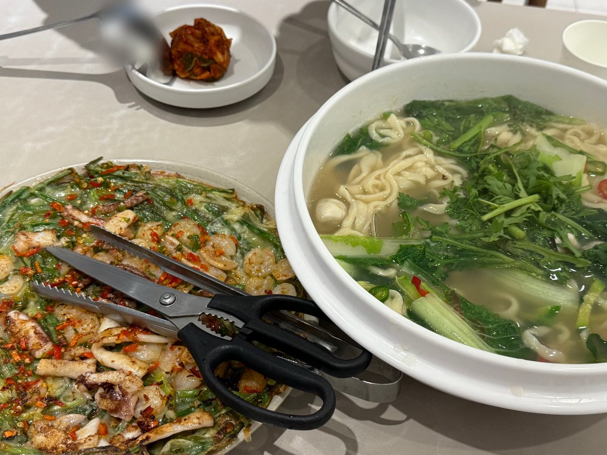 비오는날 = 칼국수에 파전 😋☔️