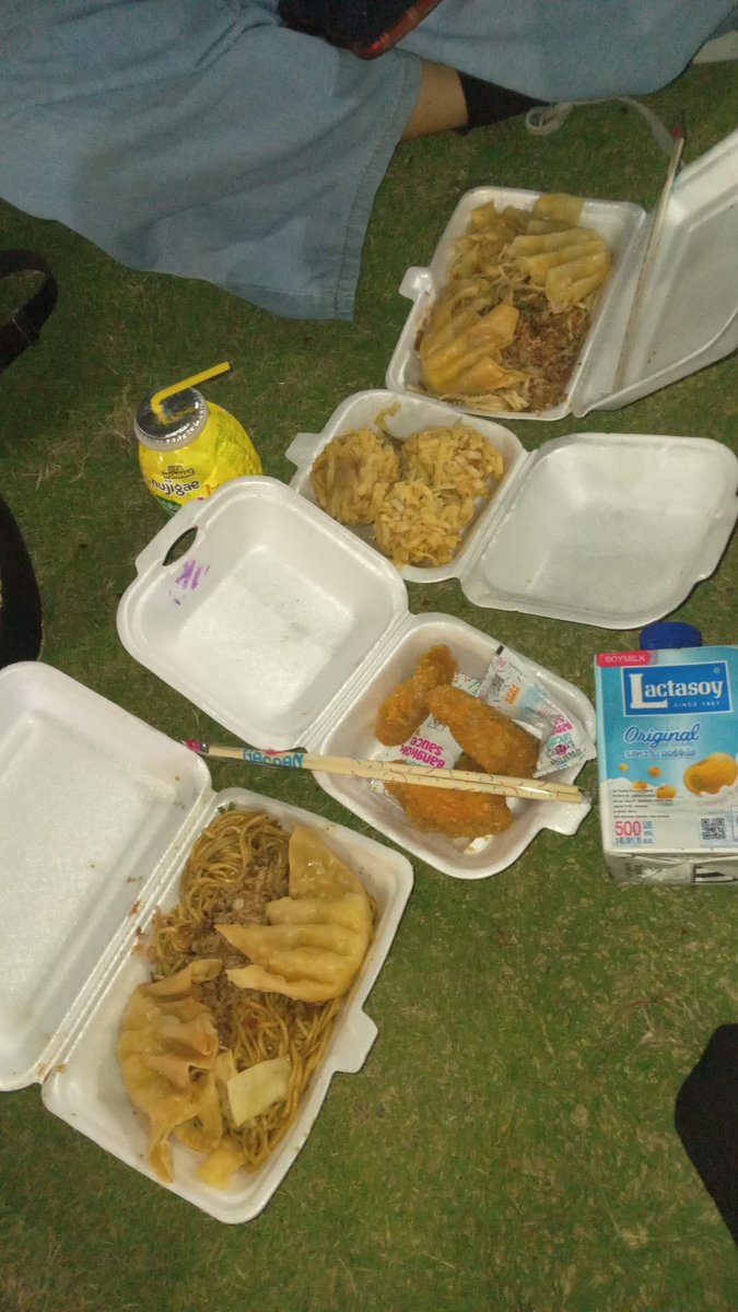 tpzkfm_'s tweet photo. siapa yg lagi banyak masalah bawaannya mau makan enak teruss ☝🏻☝🏻☝🏻 https://t.co/aqpSdODvze