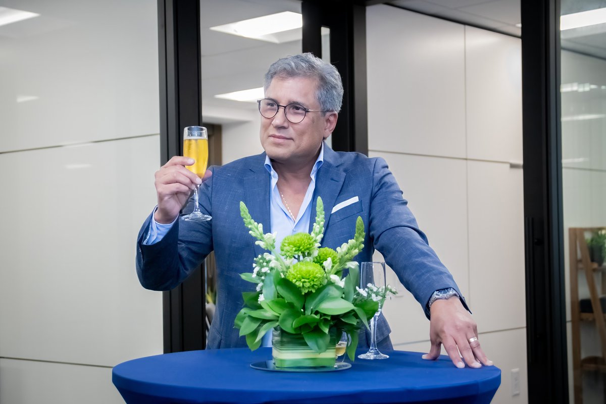 AcfGroup's tweet image. We’ve settled into our new office space in Miami’s Financial District — the best area to keep growing and connecting with our clients. 

We celebrated the move with a cocktail among friends, clients &amp;amp; partners. Exciting times ahead for ACF Group! 

#ACFGroup #FinancialDistrict