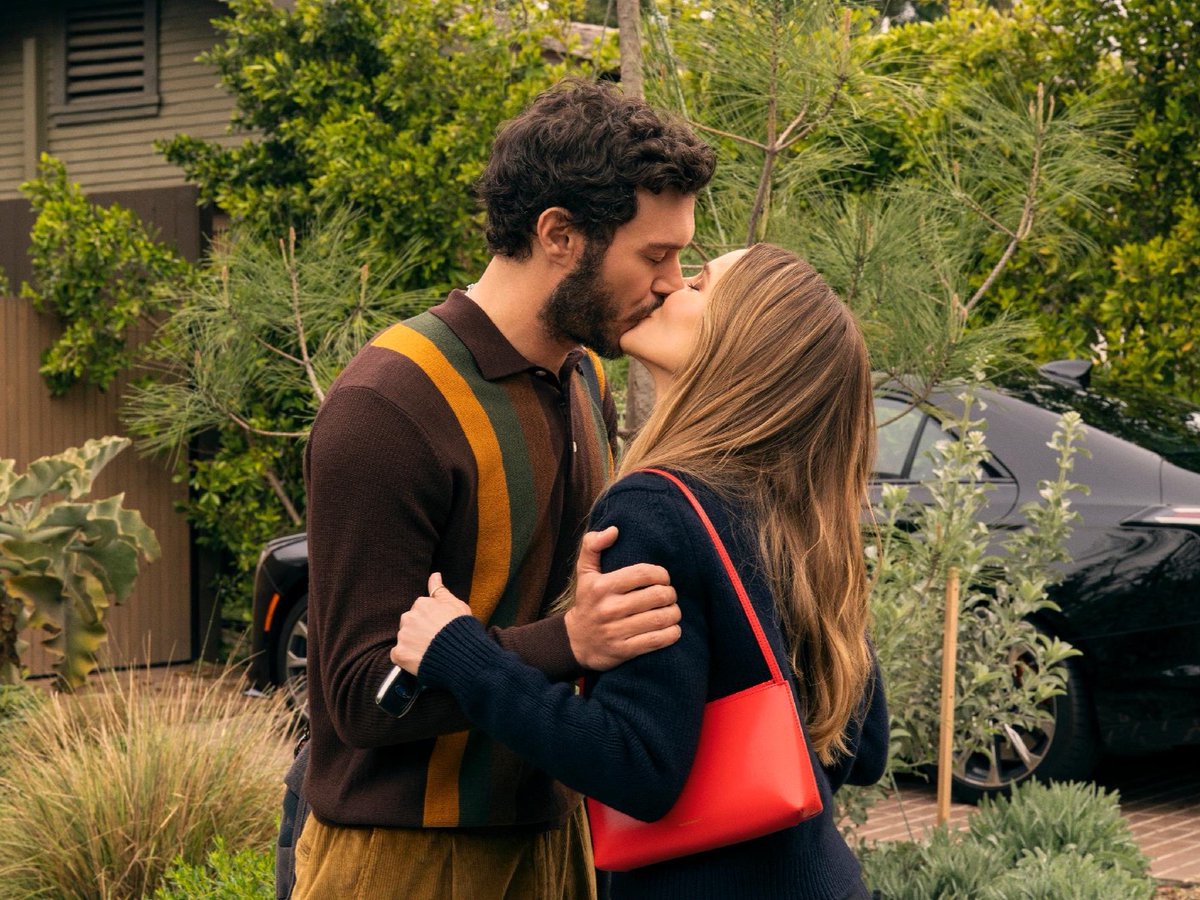 DavidOpie's tweet image. Just watched all ten episodes of #NobodyWantsThis IN A ROW. I would now happily die for Hot Rabbi and Eleanor from The Good Place.