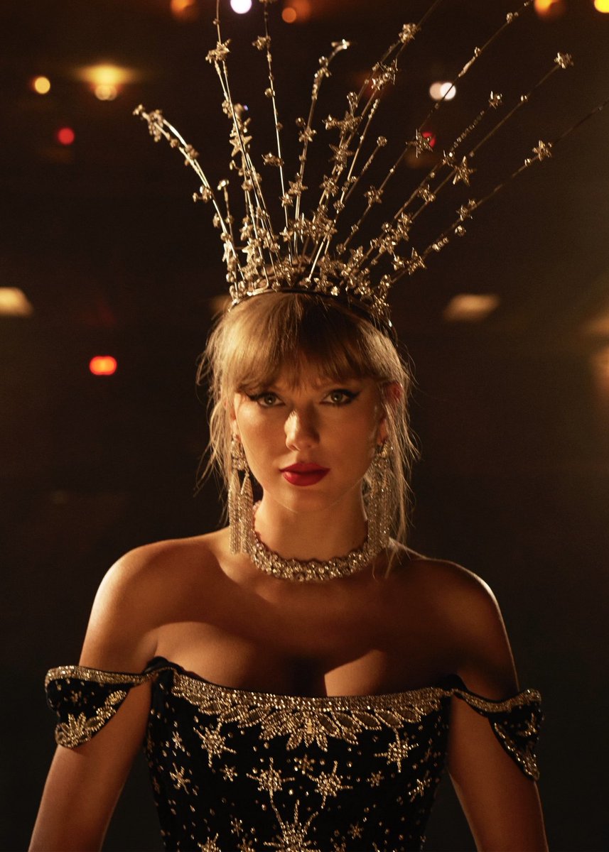updateswiftbr's tweet image. “The Life of a Showgirl” de Taylor Swift debuta em #1 no UK Charts com 423 mil cópias.

— É a maior semana da história do chart por uma artista feminina internacional. 🇬🇧