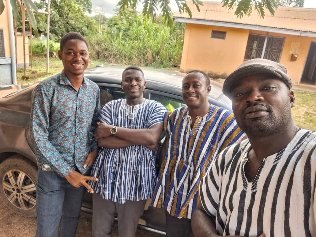 epa_koforidua's tweet image. EPA - Eastern Regional Area and District Offices stepped out in their beautiful cultural attires to mark the 5th day of our Client Service Week. 💚
#EPAEasternRegion
#ClientServiceWeek
#CSWDay5
#ServiceExcellence