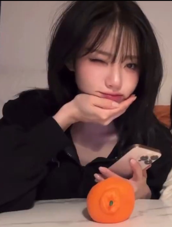 fallforfrom's tweet image. 박지원 오늘 얼굴 진짜 말이 안 되는데;;