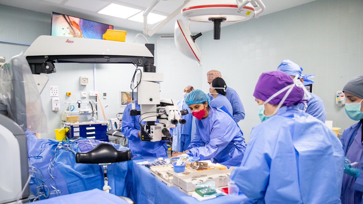 KKESHKSA's tweet image. في تميز طبي سعودي جديد:🇸🇦

مستشفى الملك خالد التخصصي للعيون ومركز الأبحاث ينجح في إعادة النظر لمريضة سعودية  بعملية:
(Boston keratoprosthesis type II)

 والتي تُجرى لأول مره في الشرق الأوسط.

#أنتم_بالعيون