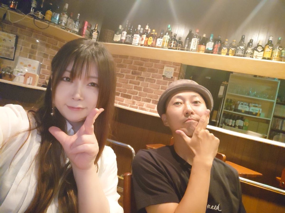 FreeNoteLLC's tweet photo. 今日のライブ前、あこ氏の歌はナイスなのでした。 https://t.co/wtACDylQF8