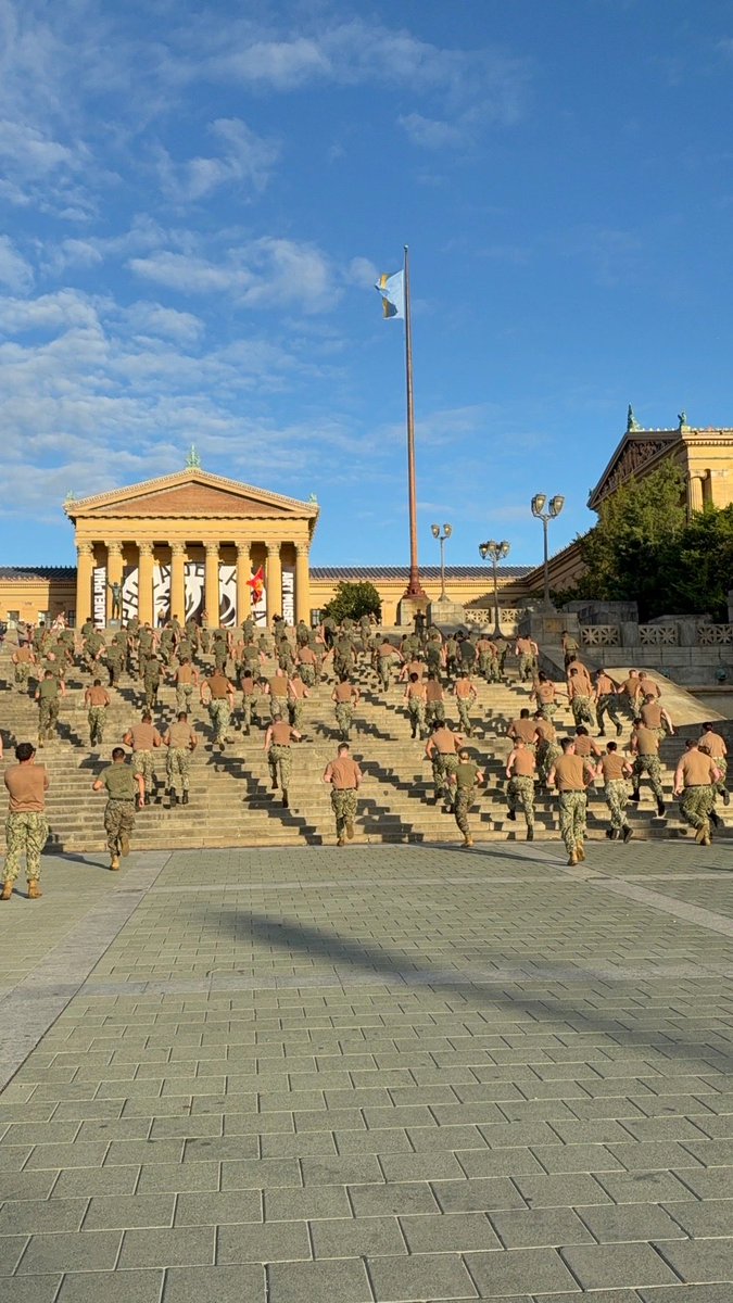 USFleetForces's tweet image. Vice Adm. John Gumbleton, Lt. Gen. Roberta Shea, and Sgt. Maj. Carlos Ruiz attend the Rocky Steps Run in Philadelphia celebrating the Navy’s 250th Birthday. ⚓️🇺🇸 #Navy250