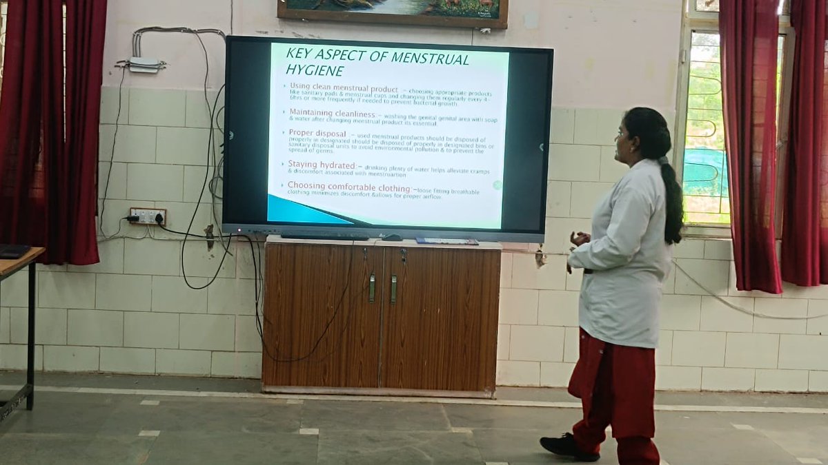 CisfKv's tweet image. Menstrual hygiene and question answers session for classes 9th to 12th girls under Poshan Maah.
@KVS_HQ
@RaipurRo
#PoshanMaah2025
#poshansedeshroshan