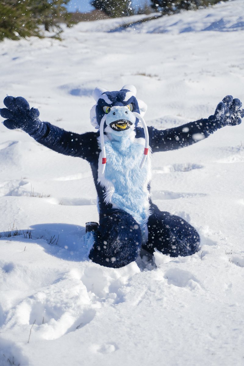 With the chilly weather it really feels like winter is coming
Can't wait for snow to be back 😄❄️