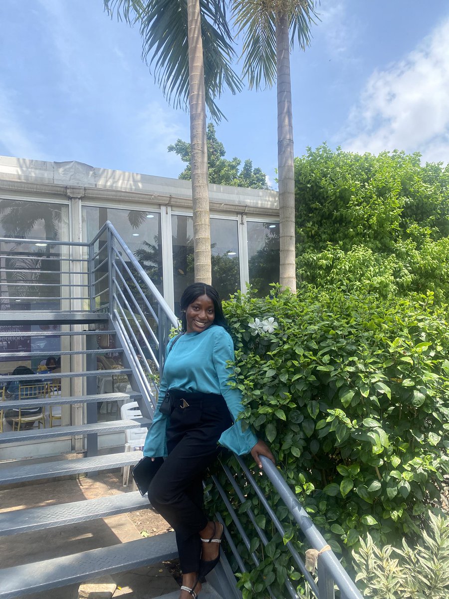 TheOluwaseyiE's tweet photo. CX Con’25💙

btw cowrywise ate with that lunch pack>>>

#CXCon25 https://t.co/LoCuZVl35p