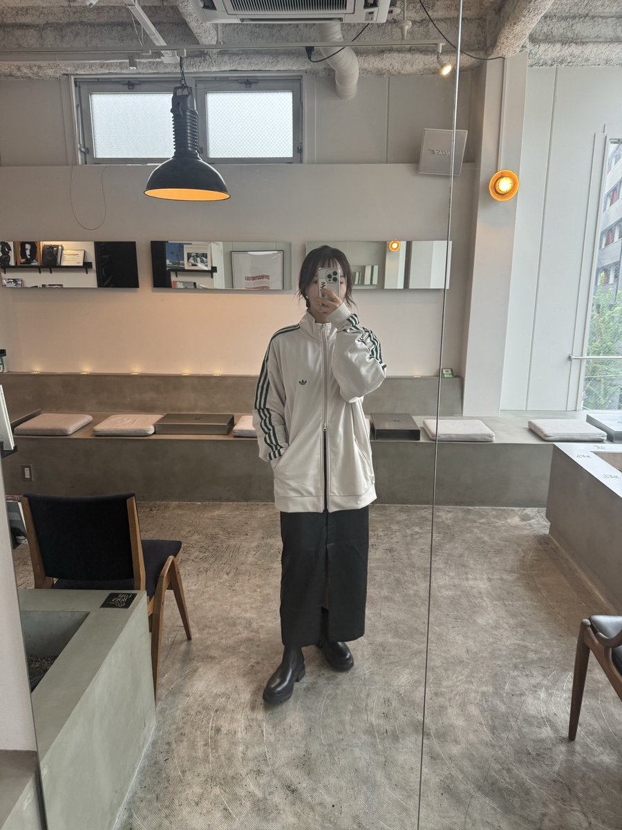 qs86___n's tweet photo. 今年もadidas着る季節やってきた https://t.co/ZGYhG5PYee