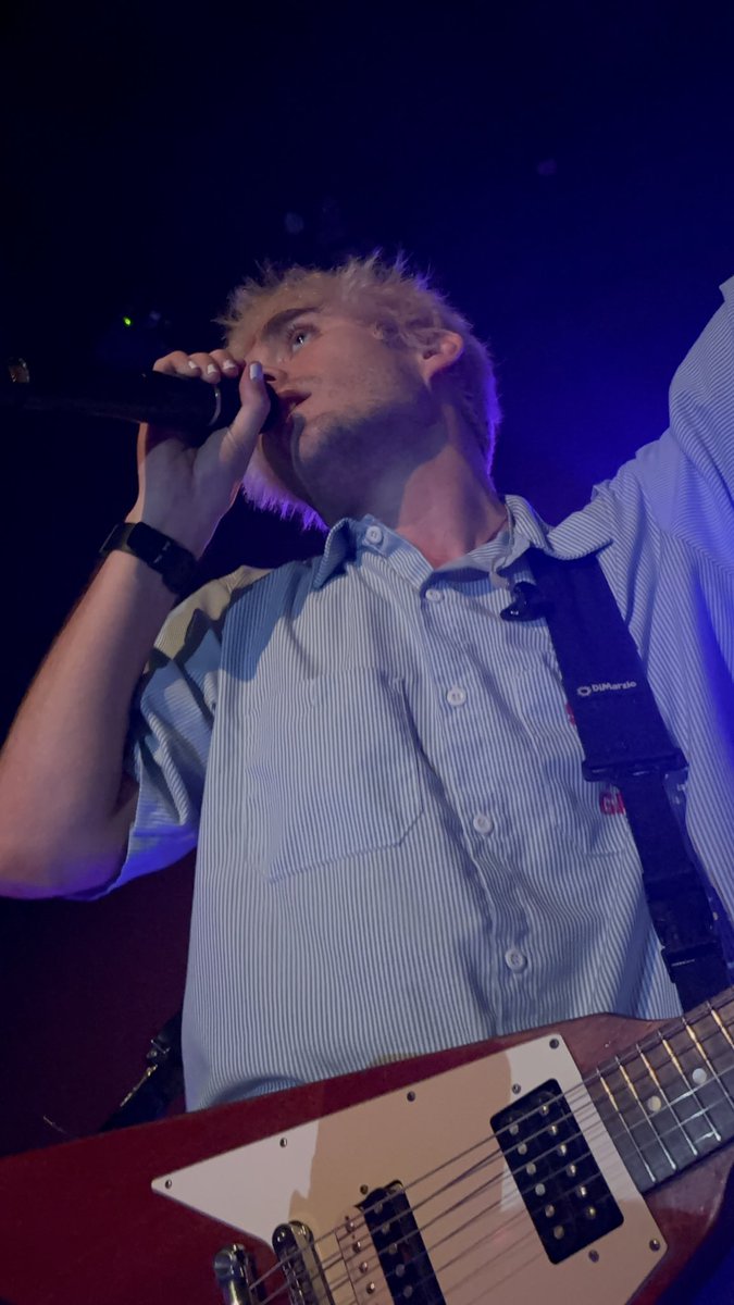 bxmmerland's tweet image. i am chronically here at this restaurant