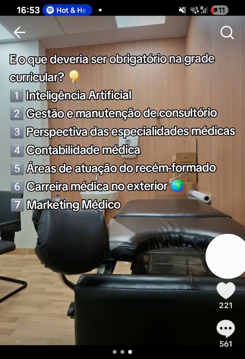Ver esses takes burros de interno é exatamente o que eu mereço por fritar o remanescente do meu cérebro por horas no TikTok