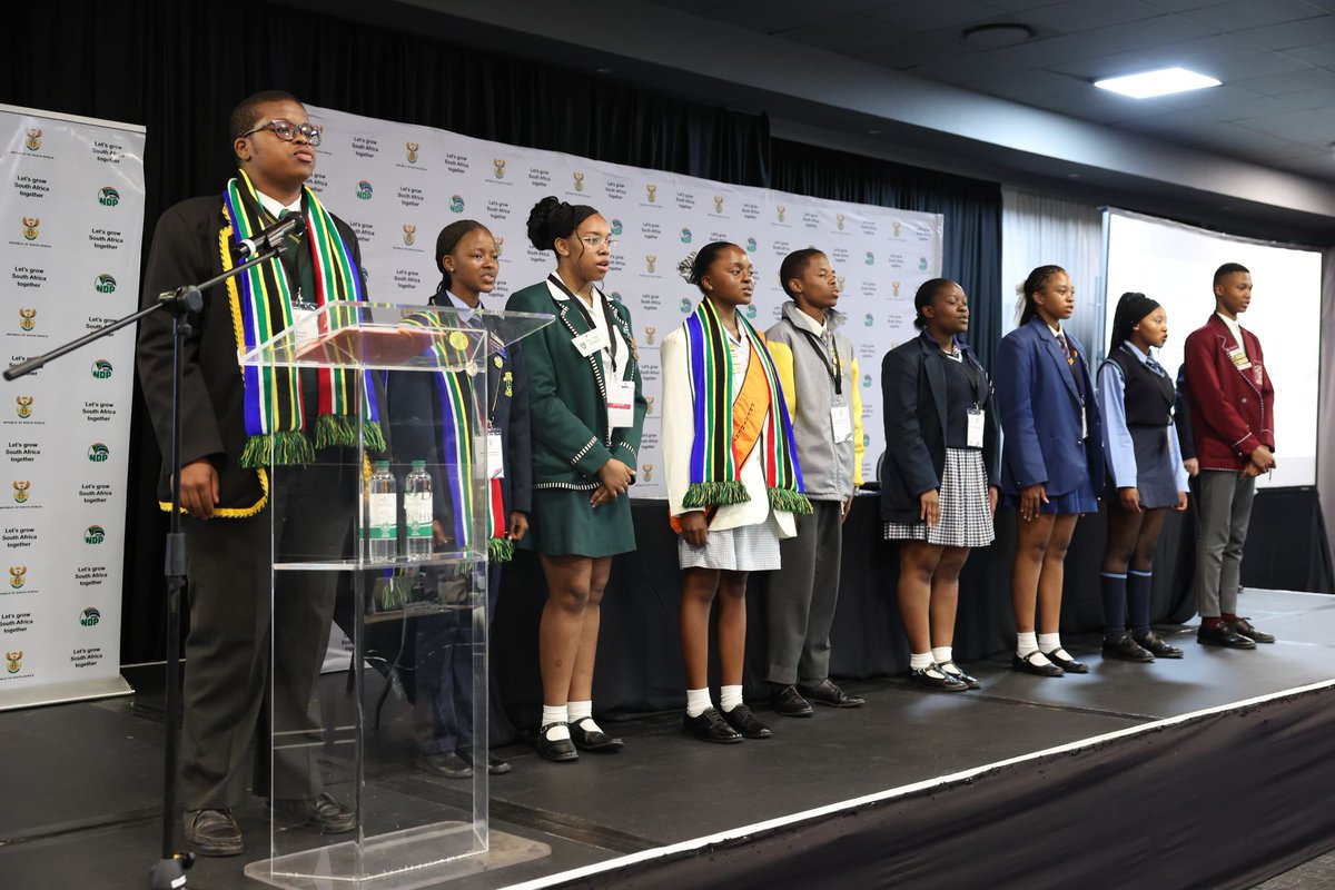 A historic moment for children’s rights! South Africa has officially adopted the Children20 (C20) under its G20 Presidency👏Young people will help shape policies on mental health, food security, climate justice, digital inclusion &amp; education. 
📸 <a href="/HoldMyHandSA/">Hold My Hand SA</a>