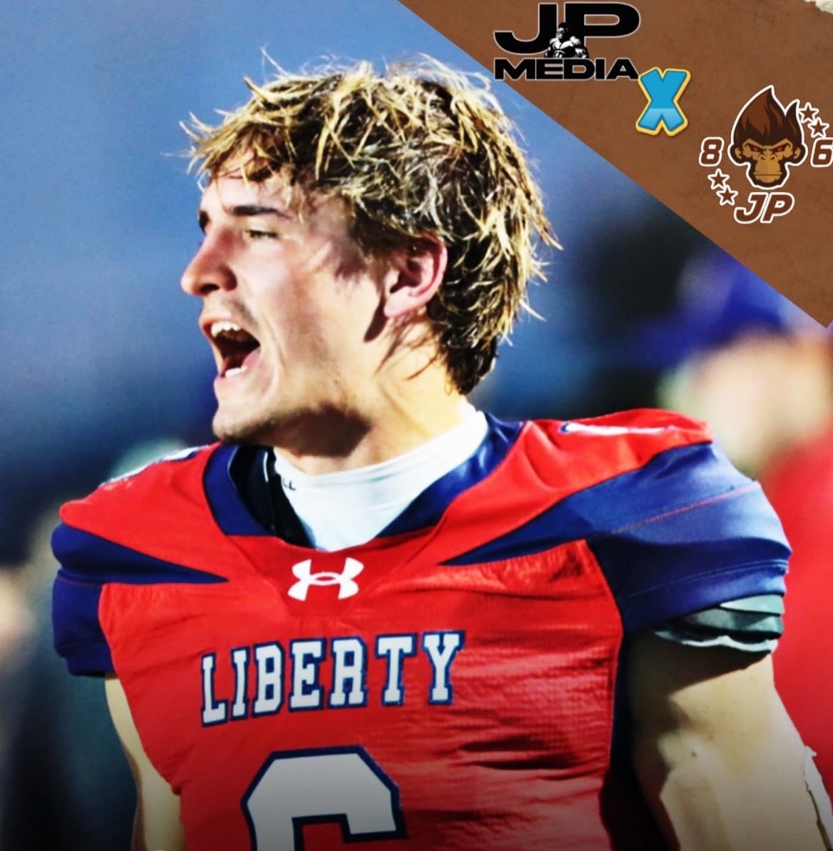 leviwalker806's tweet image. 1-0 in District starts tonight at Perryton! Let’s go! #6for6 

@LibertyFB_LCP @806hsscmedia @JoeSexton34 @RandyRosetta @Nick15Gerb @matthew_lynch15 @CoachTolly @BarryNewton18 @Coach_Casey_P @CoachWhiteDB1 @LibertyRecruits